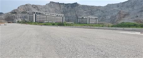 【奮戰(zhàn)三季度 打贏(yíng)攻堅(jiān)戰(zhàn)】冶建桂南分公司道路項(xiàng)目錯(cuò)峰施工搶抓進(jìn)度